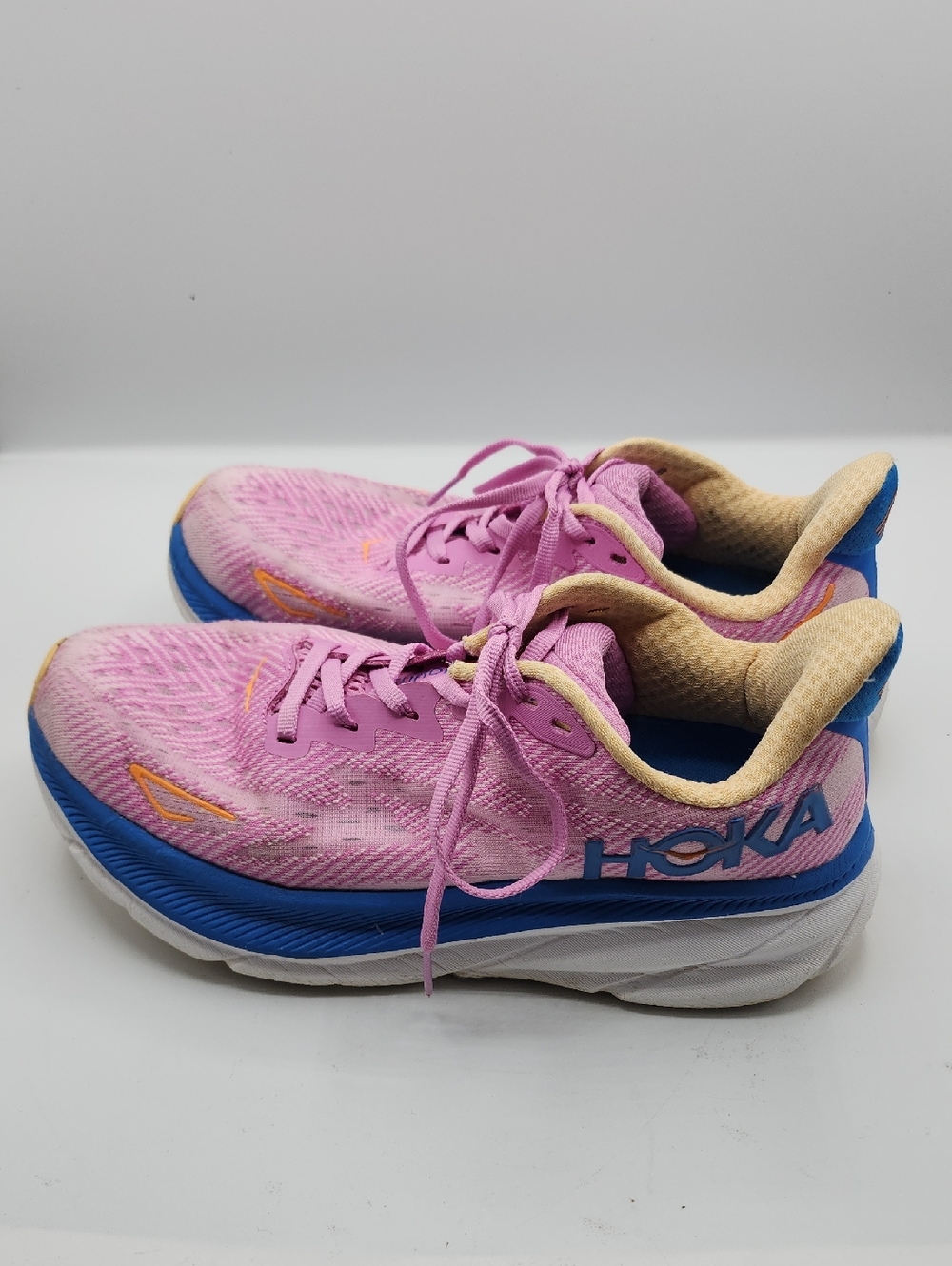 Hoka Women's Clifton 9 Pink and Blue Athletic Running Shoes Size 7.5 2E